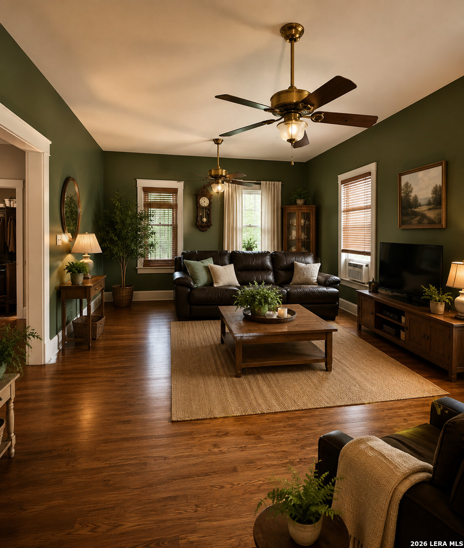 318 W LUBBOCK ST, San Antonio, TX 78204