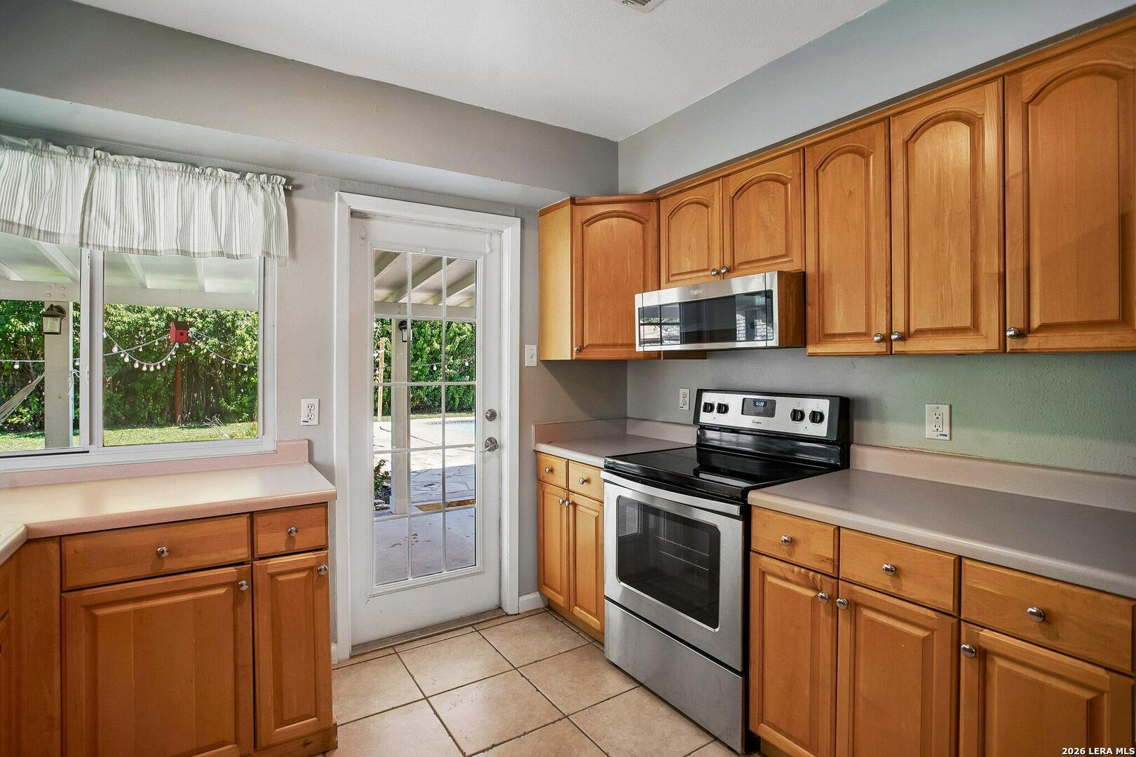 6407 Stable DR, Leon Valley, TX 78240