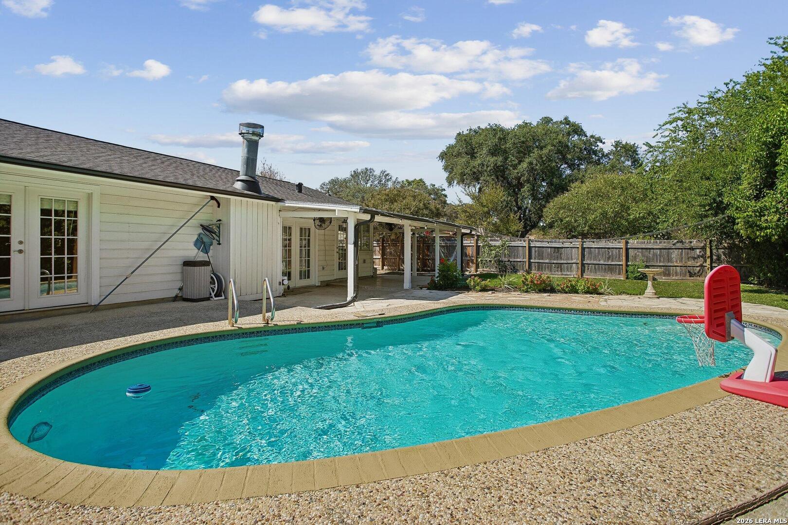 6407 Stable DR, Leon Valley, TX 78240