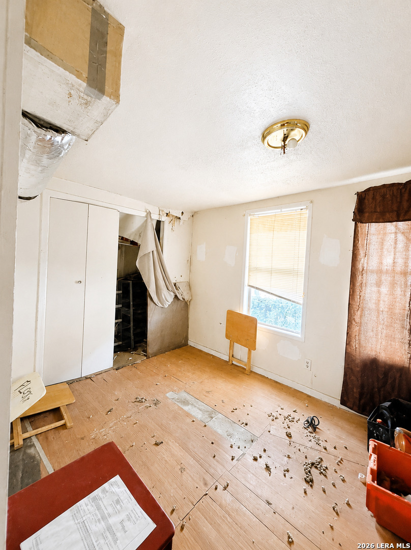 318 W LUBBOCK ST, San Antonio, TX 78204