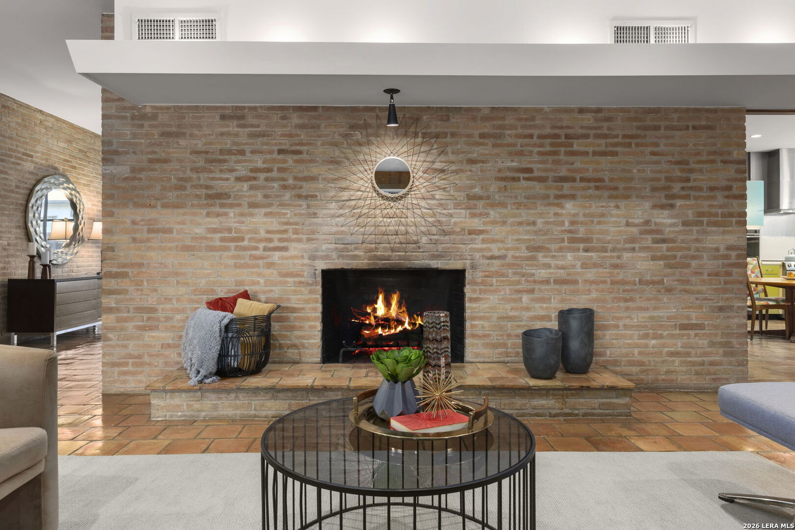 136 Honeysuckle Ln., Castle Hills, TX 78213