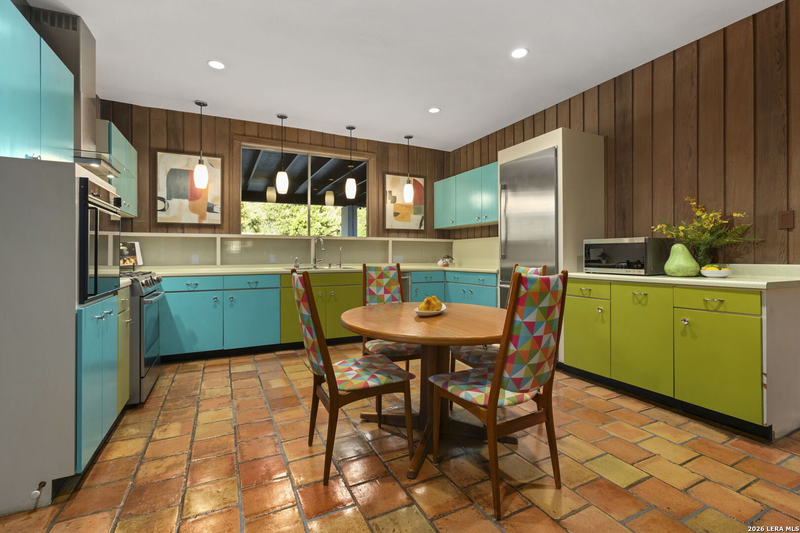136 Honeysuckle Ln., Castle Hills, TX 78213