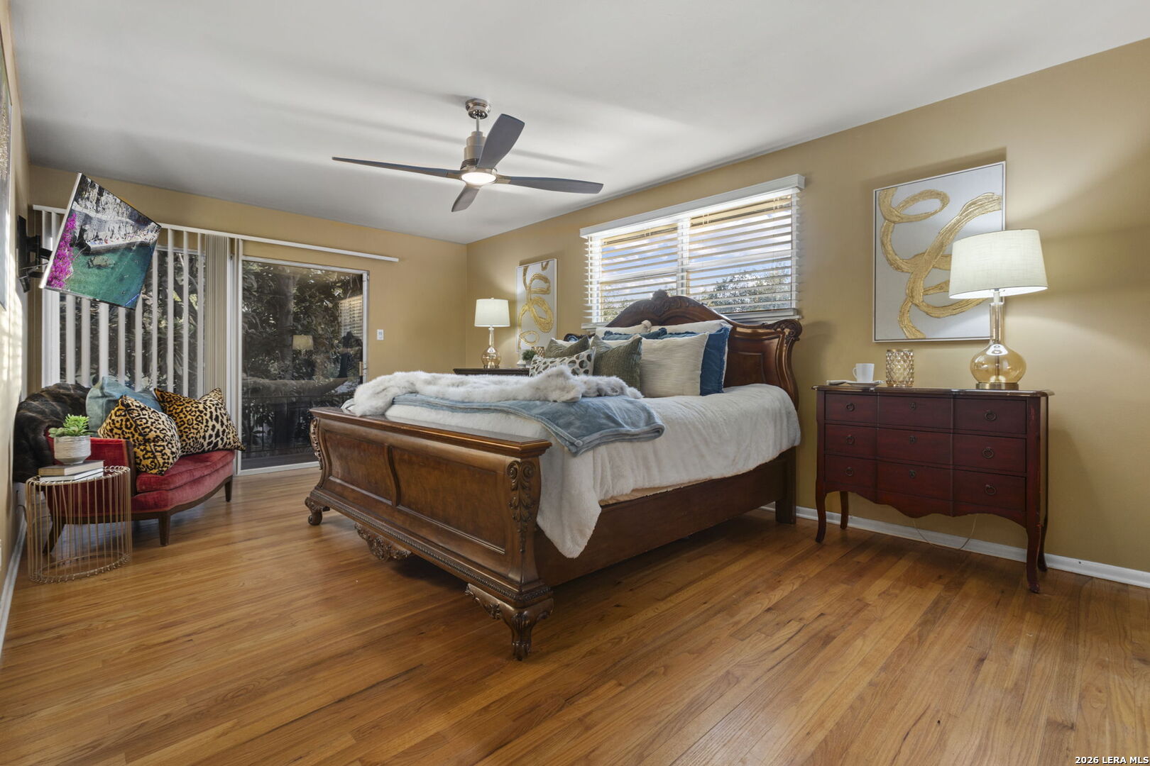 136 Honeysuckle Ln., Castle Hills, TX 78213