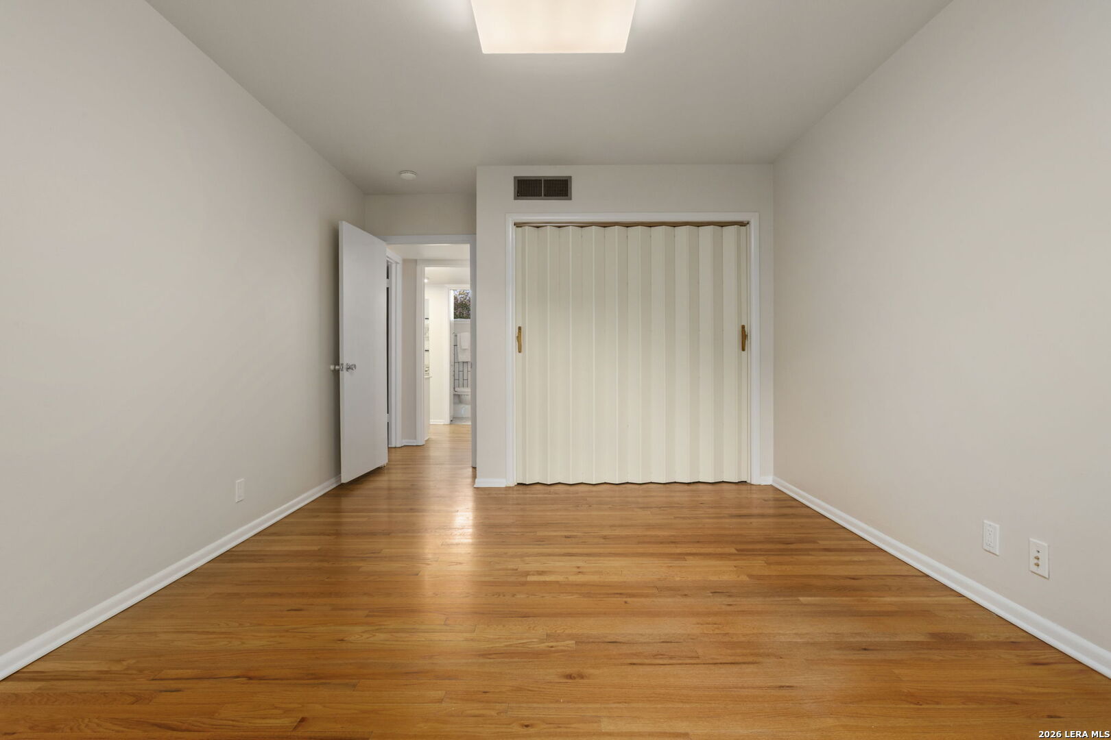 136 Honeysuckle Ln., Castle Hills, TX 78213