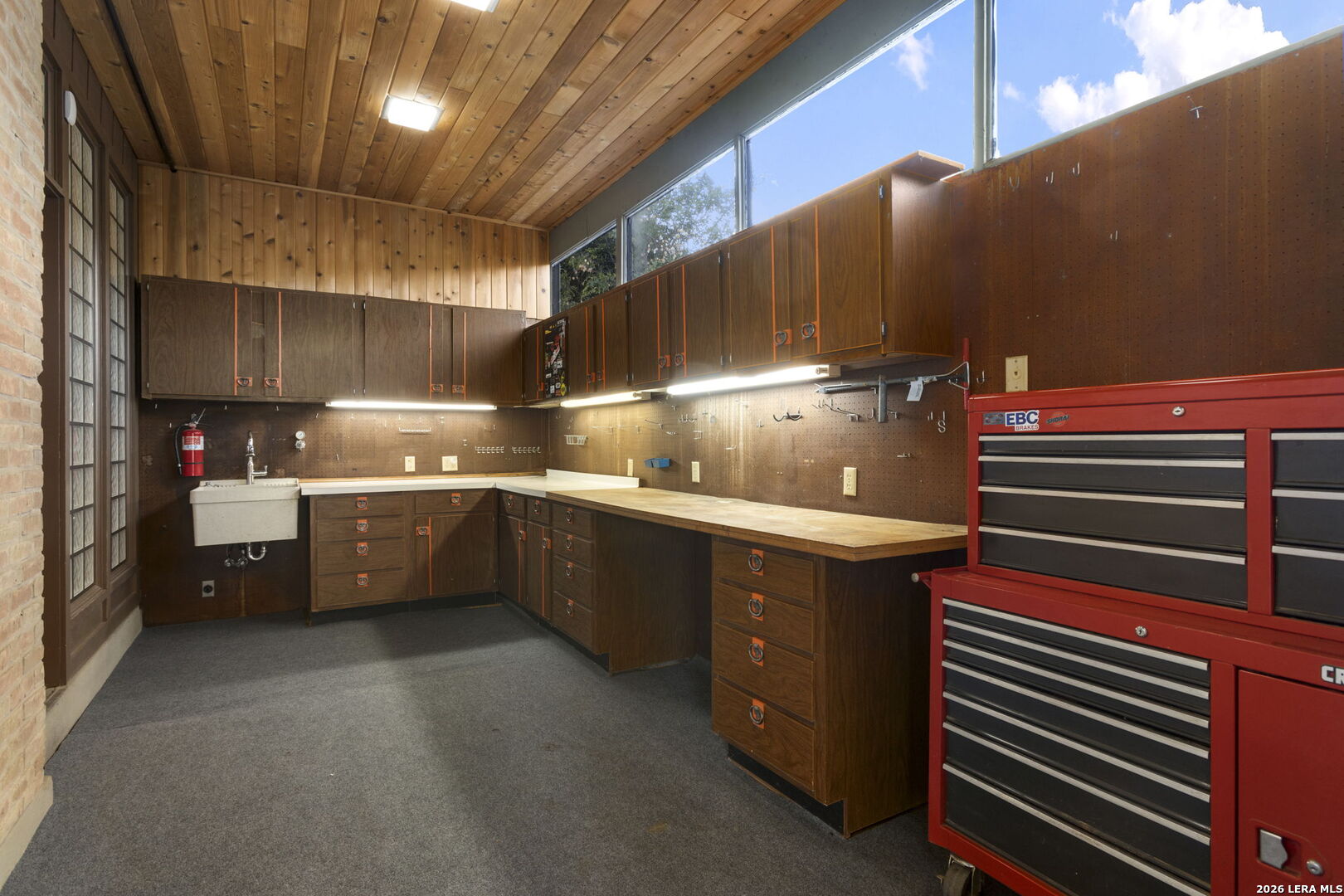 136 Honeysuckle Ln., Castle Hills, TX 78213