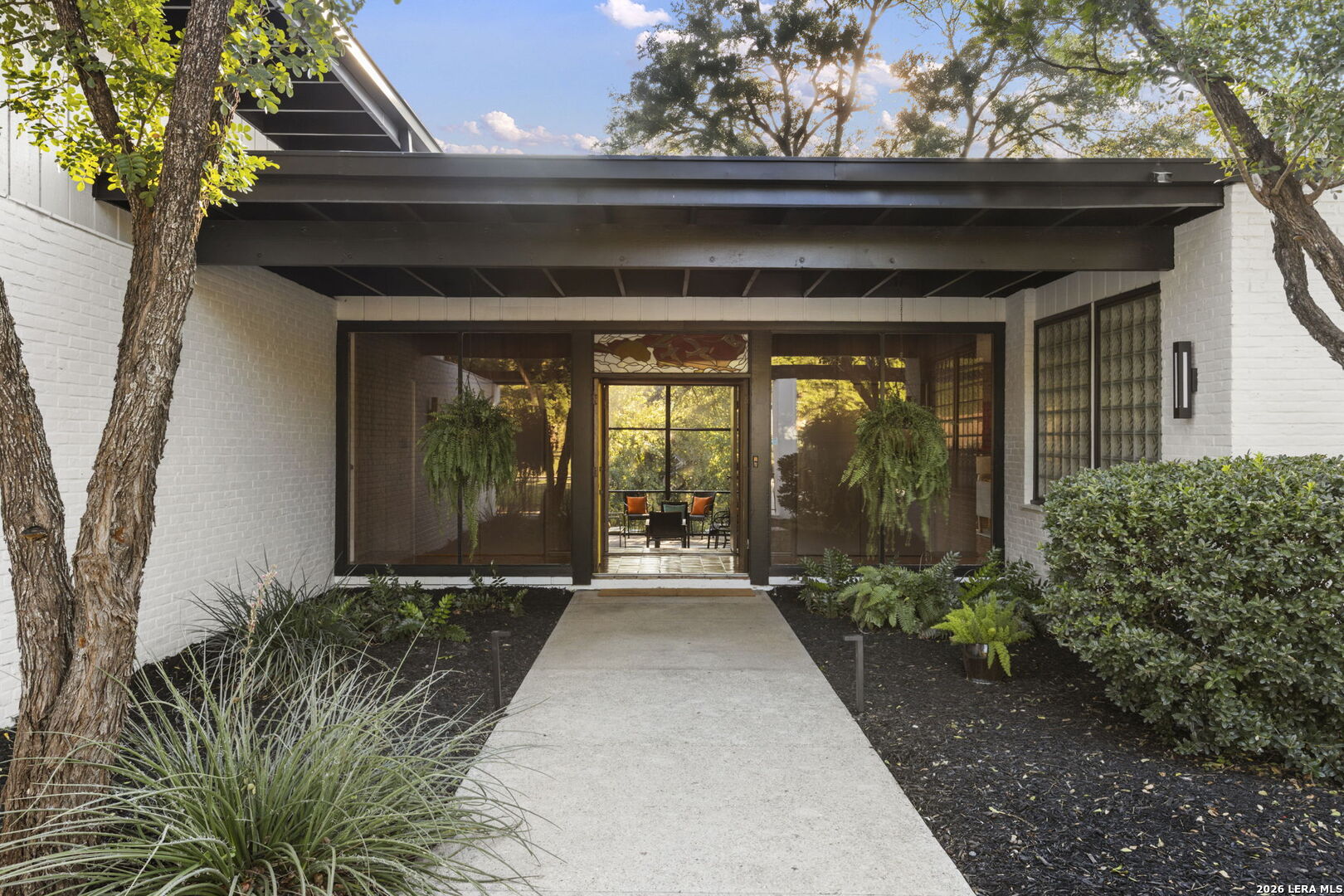 136 Honeysuckle Ln., Castle Hills, TX 78213