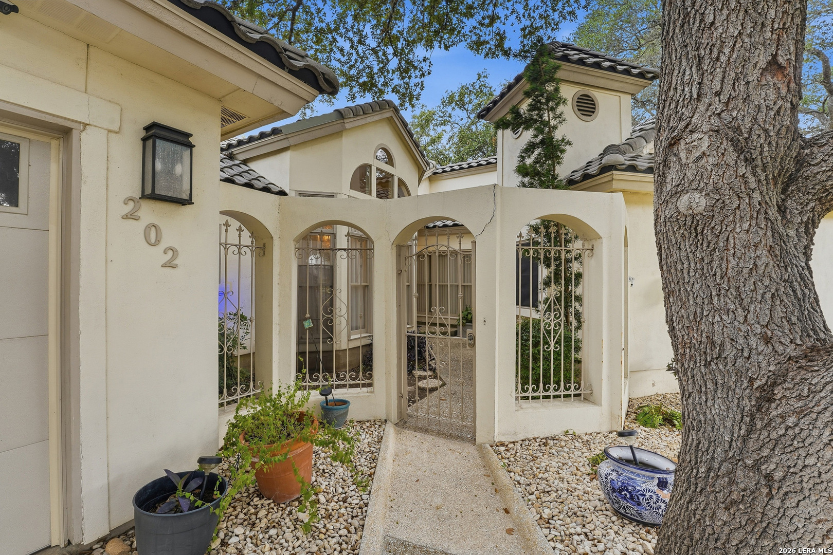 202 Lundblade Ln, San Antonio, TX 78213