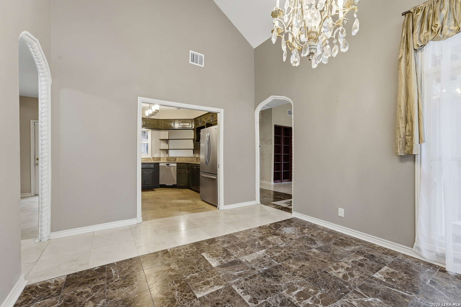 202 Lundblade Ln, San Antonio, TX 78213