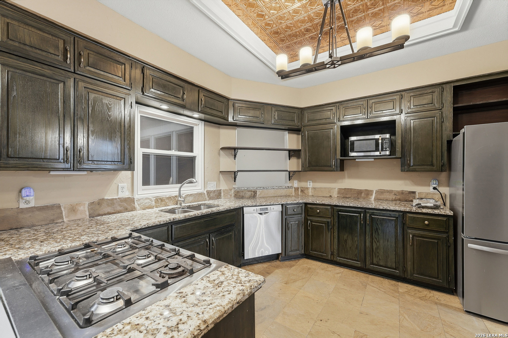 202 Lundblade Ln, San Antonio, TX 78213