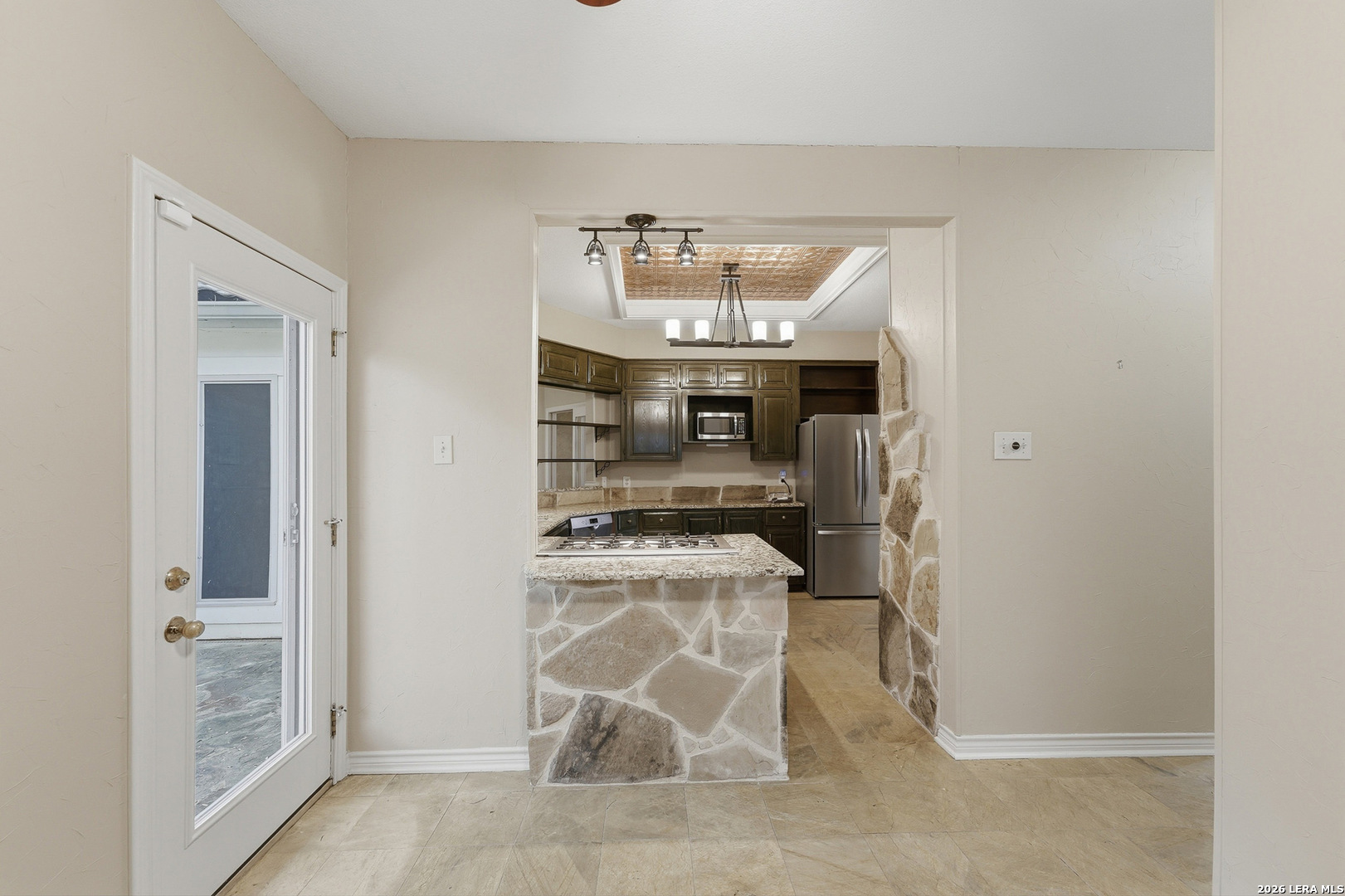 202 Lundblade Ln, San Antonio, TX 78213
