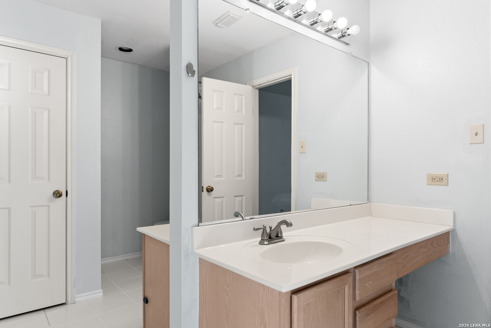 2717 ASHLEY OAK DR, Schertz, TX 78154
