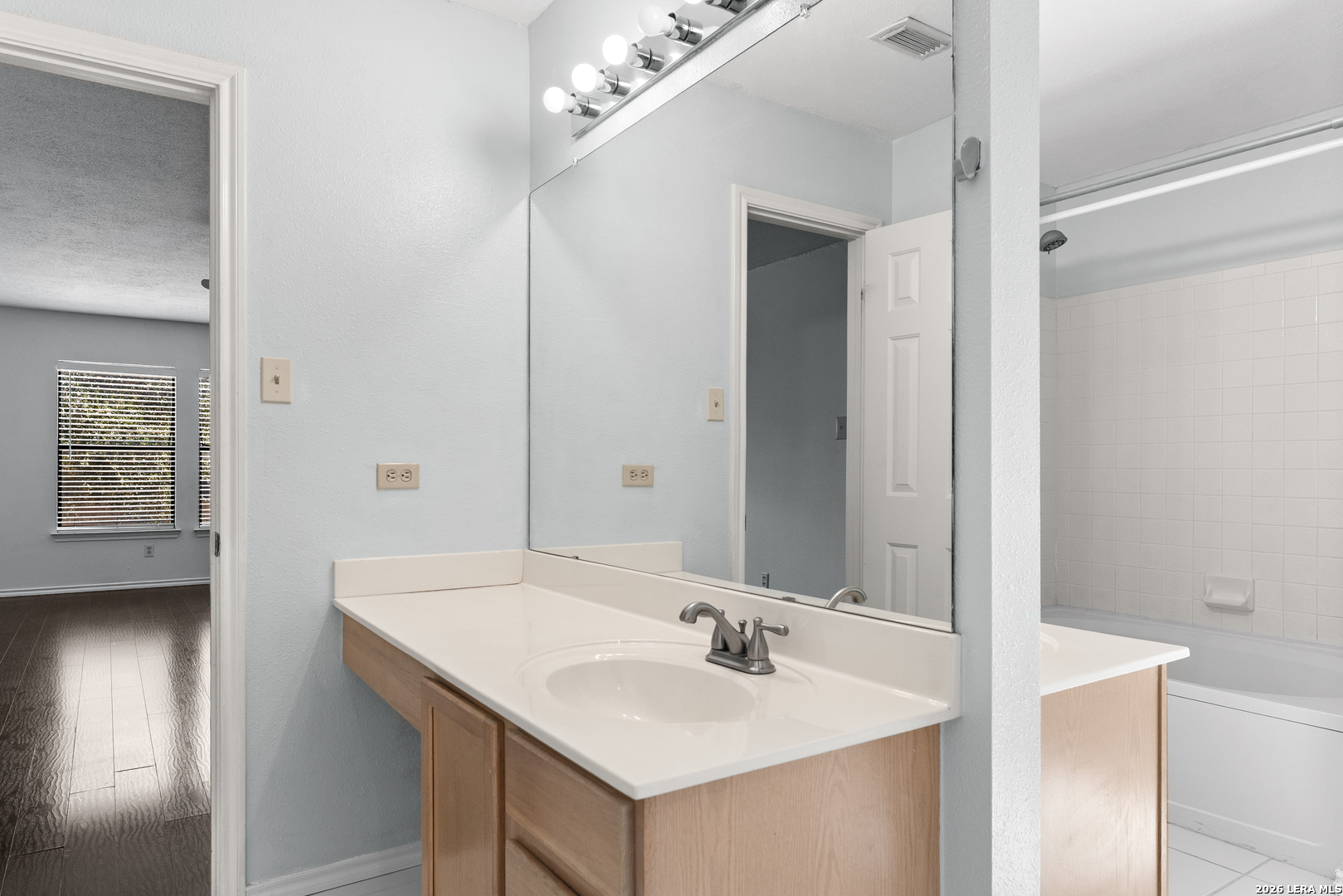 2717 ASHLEY OAK DR, Schertz, TX 78154