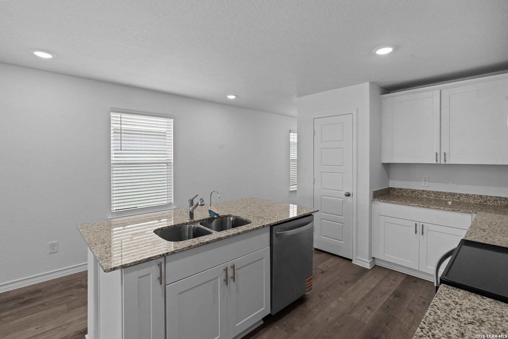1214 LOS MOCHIS AVENUE, Converse, TX 78109