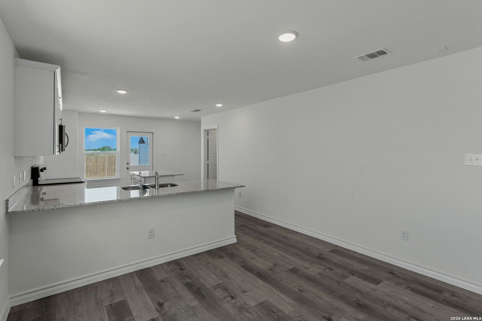 1218 LOS MOCHIS AVENUE, Converse, TX 78109