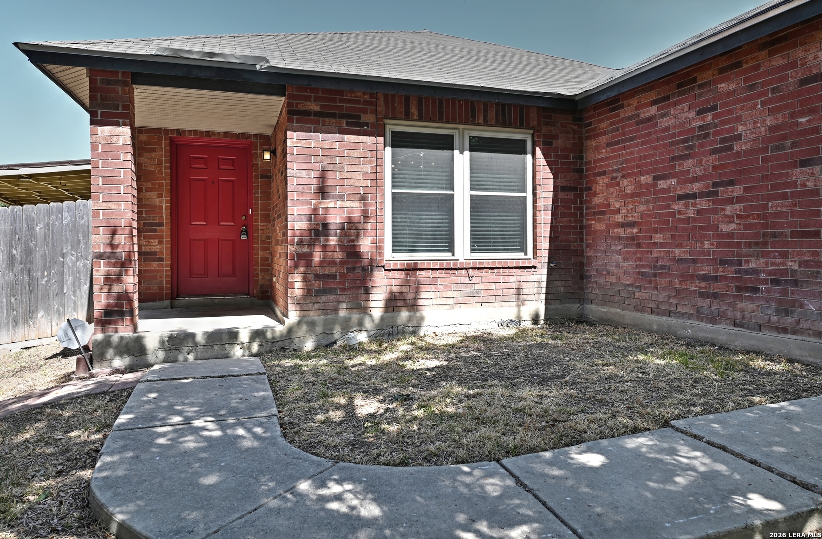 5439 CHAMPIONS HILL DR, San Antonio, TX 78233