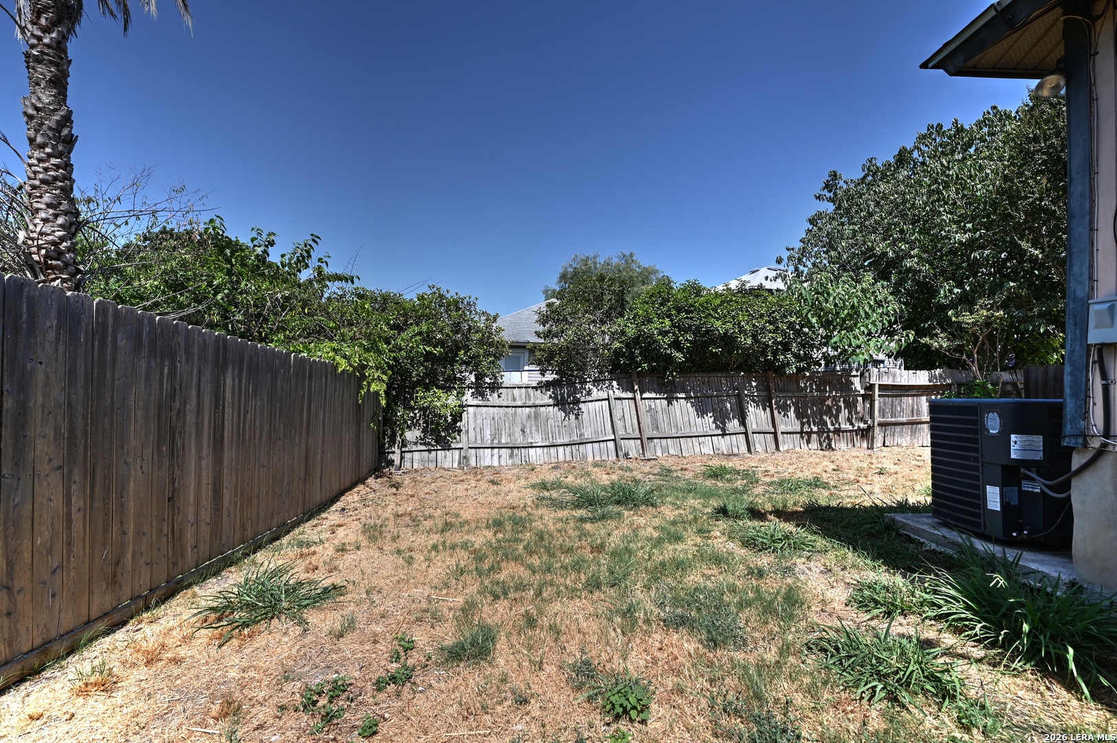 5439 CHAMPIONS HILL DR, San Antonio, TX 78233