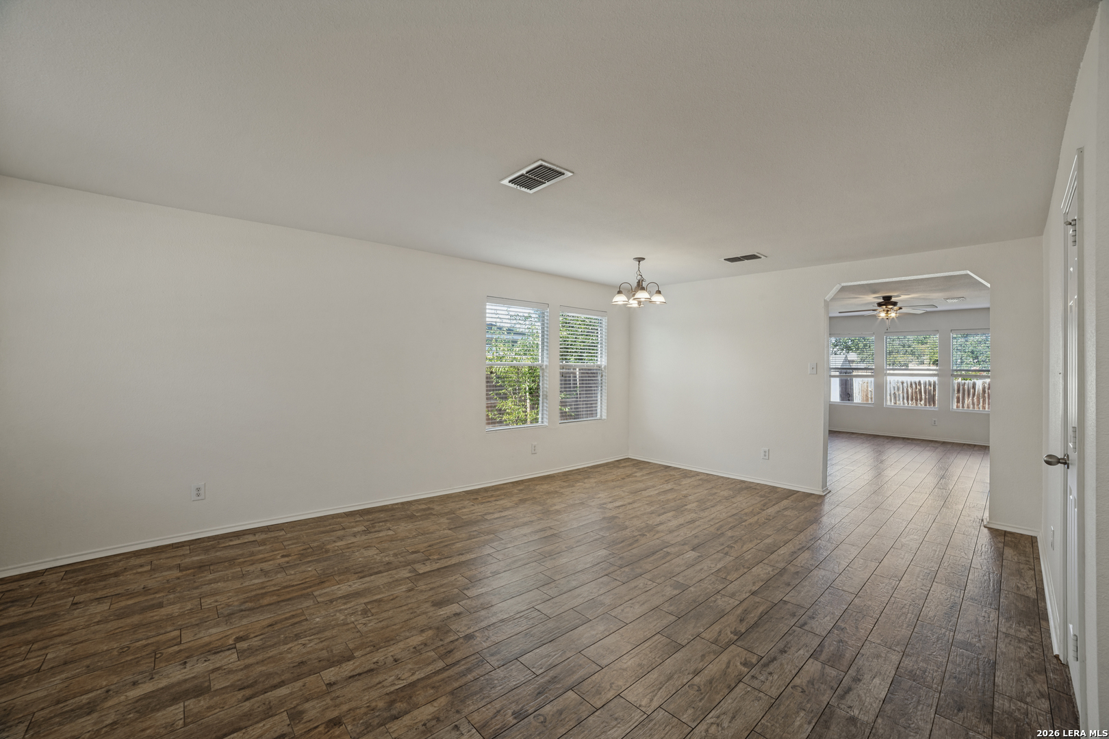 8007 SARATOGA KNL, Selma, TX 78154