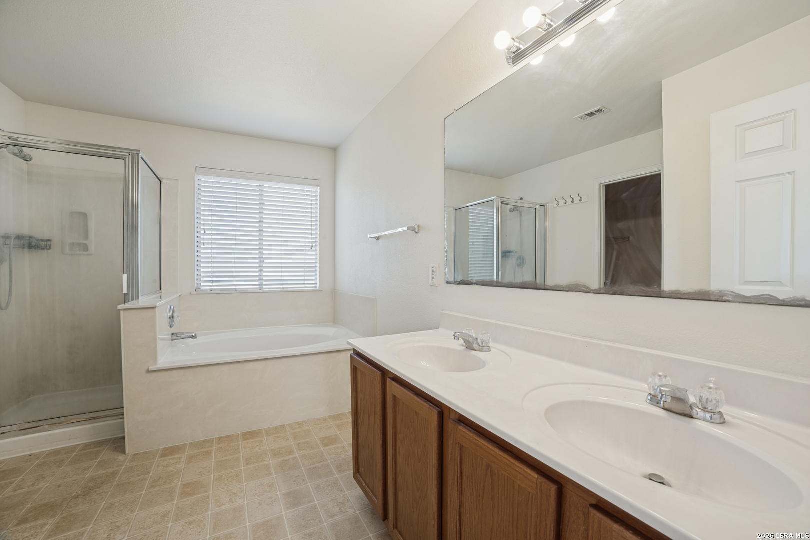 8007 SARATOGA KNL, Selma, TX 78154