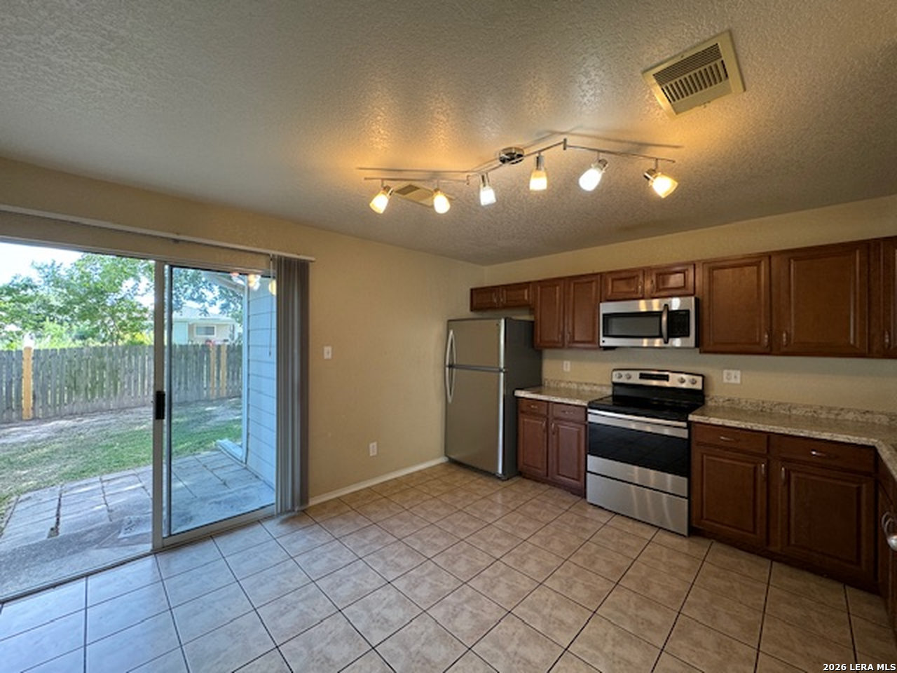 10066 SOUTHERN SUN, San Antonio, TX 78245