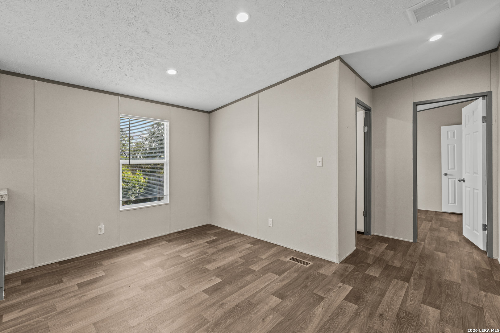 4858 Stanislaus, photo 8