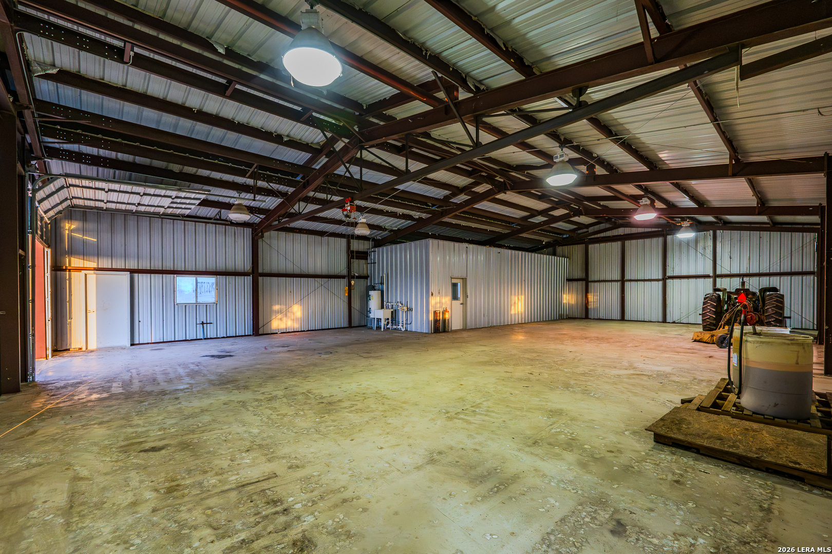 514 E FM 140, Christine, TX 78012