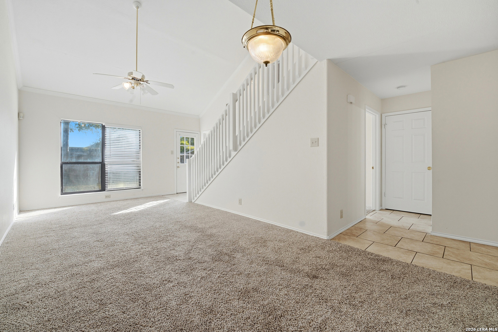 6102 Prince Charles, San Antonio, TX 78240