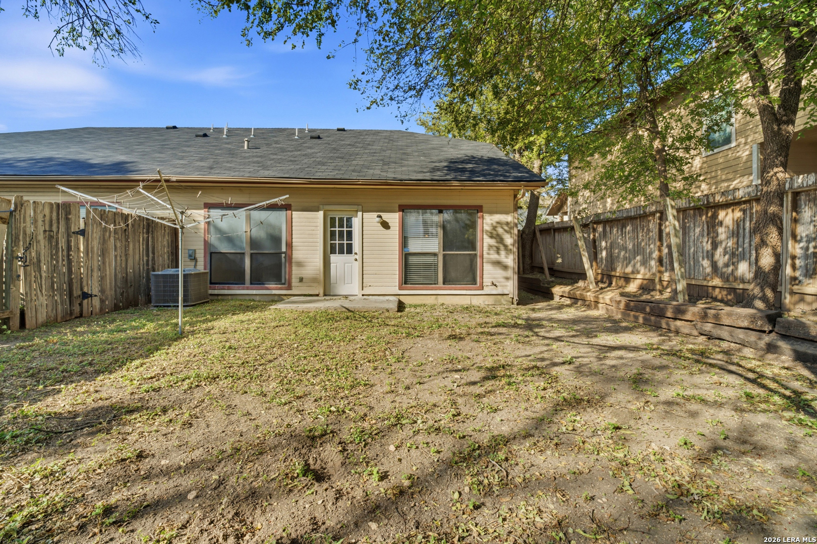 6102 Prince Charles, San Antonio, TX 78240