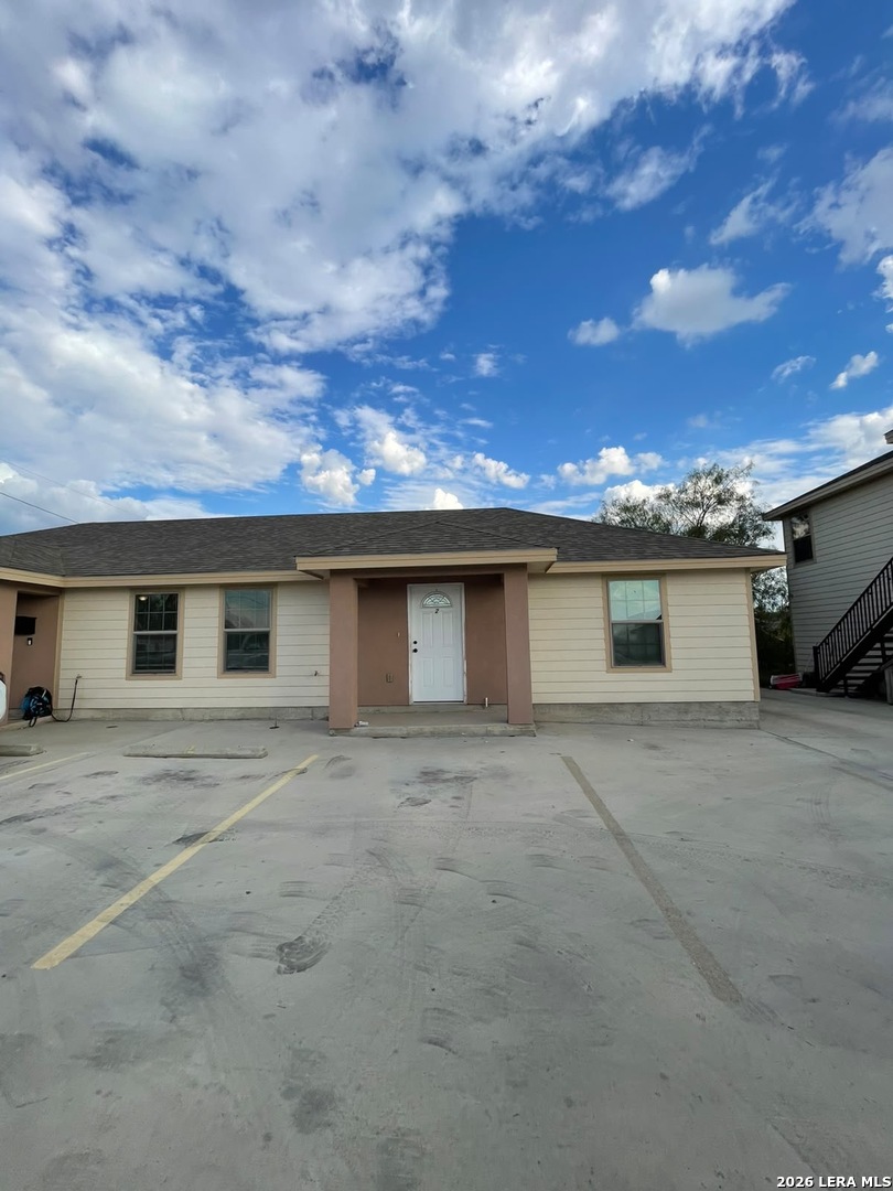 250 Wild Wood Dr., Eagle Pass, TX 78852