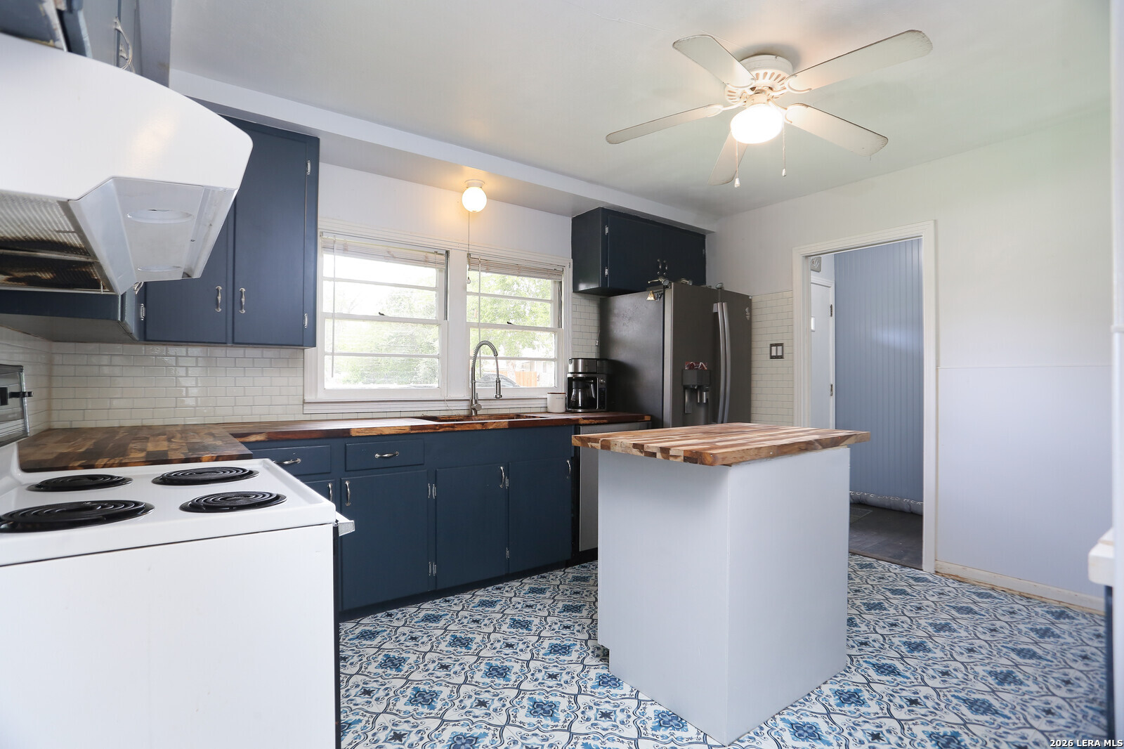621 E Hackberry, Seguin, TX 78155