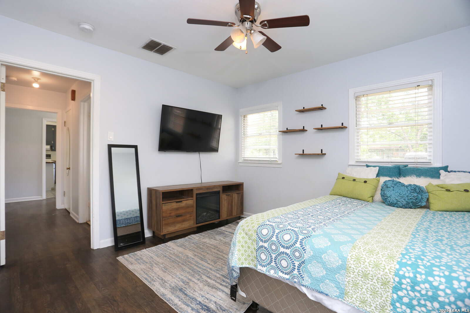 621 E Hackberry, Seguin, TX 78155