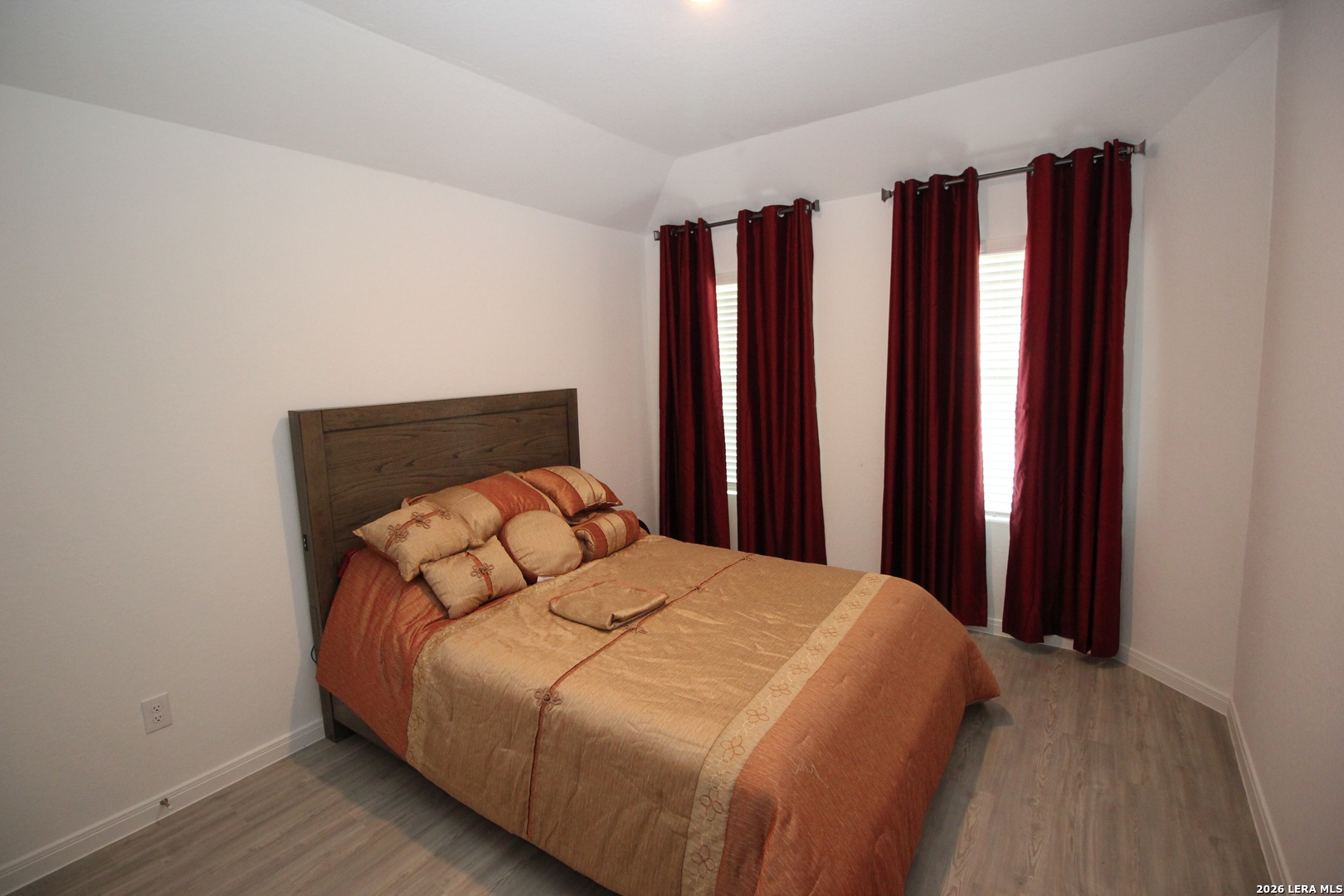 2725 Nueva Cordova, Seguin, TX 78155