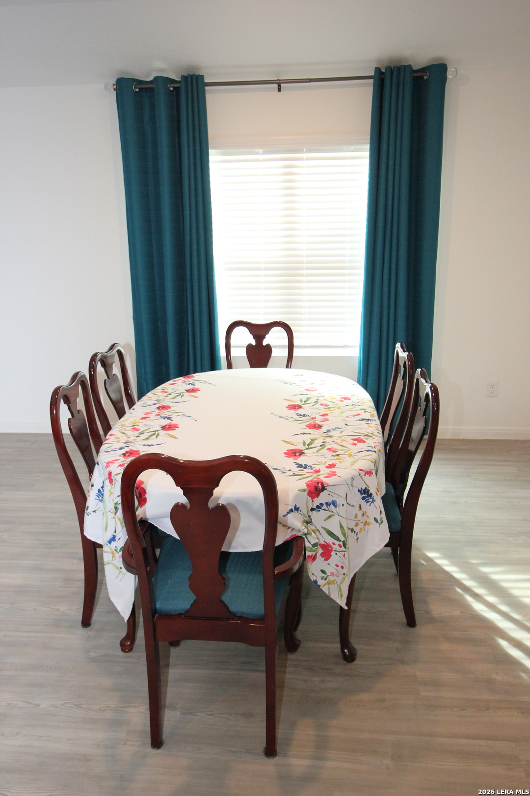 2725 Nueva Cordova, Seguin, TX 78155