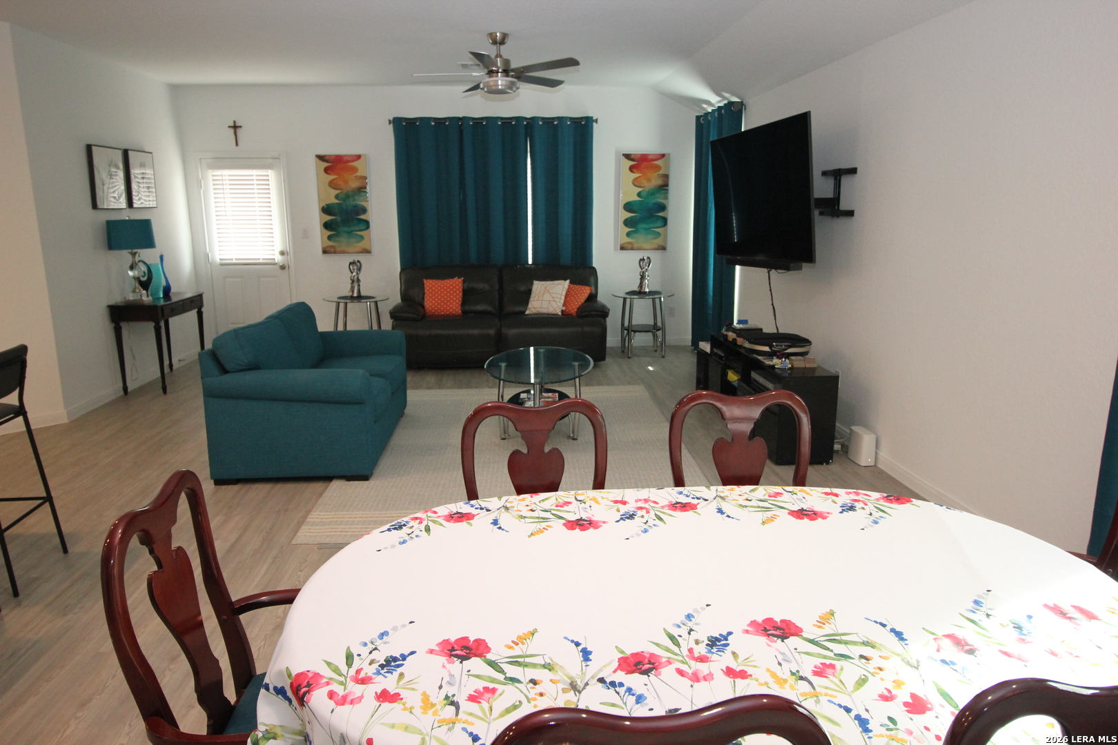 2725 Nueva Cordova, Seguin, TX 78155