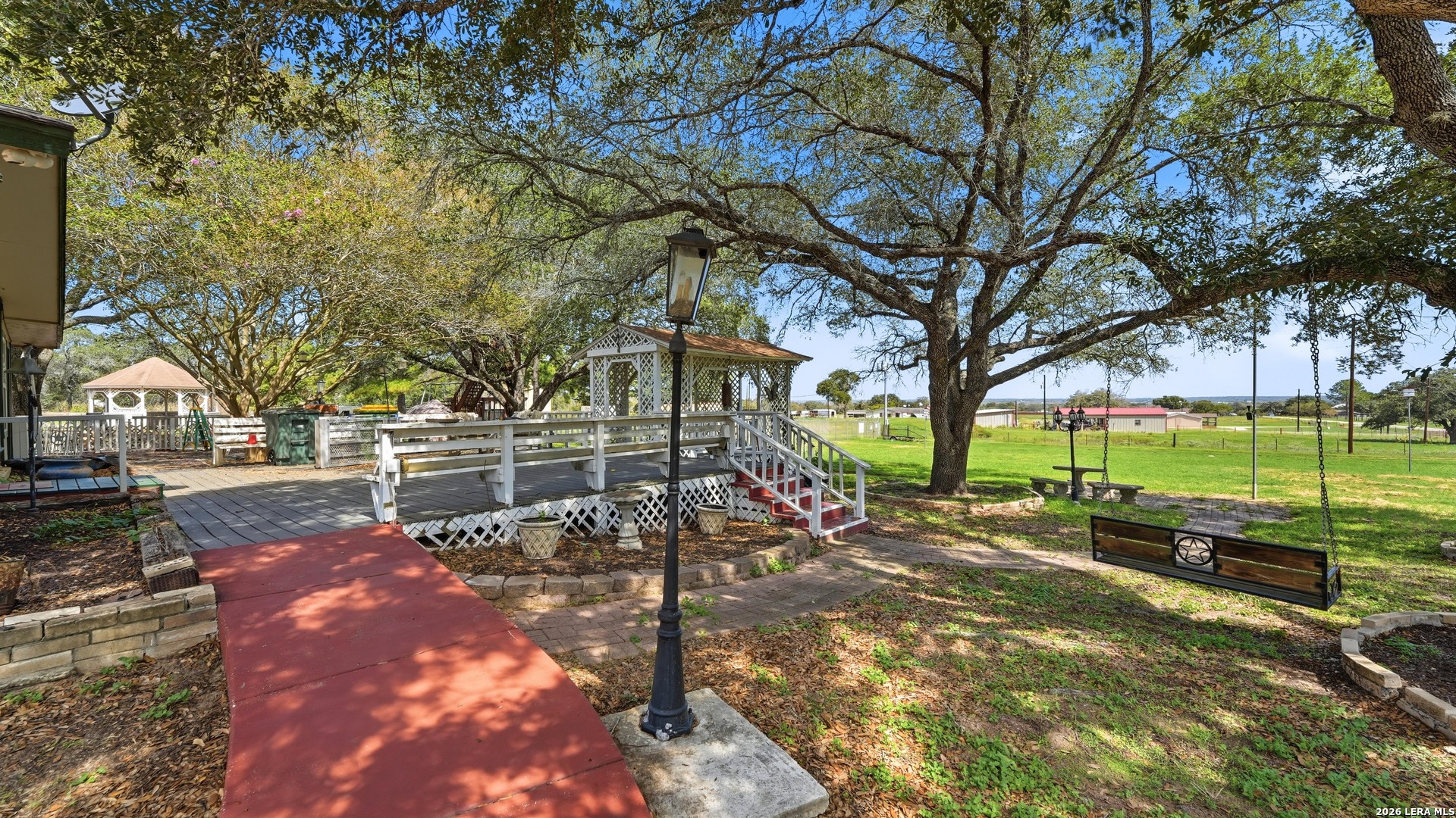 150 RANCH COUNTRY DR, La Vernia, TX 78121