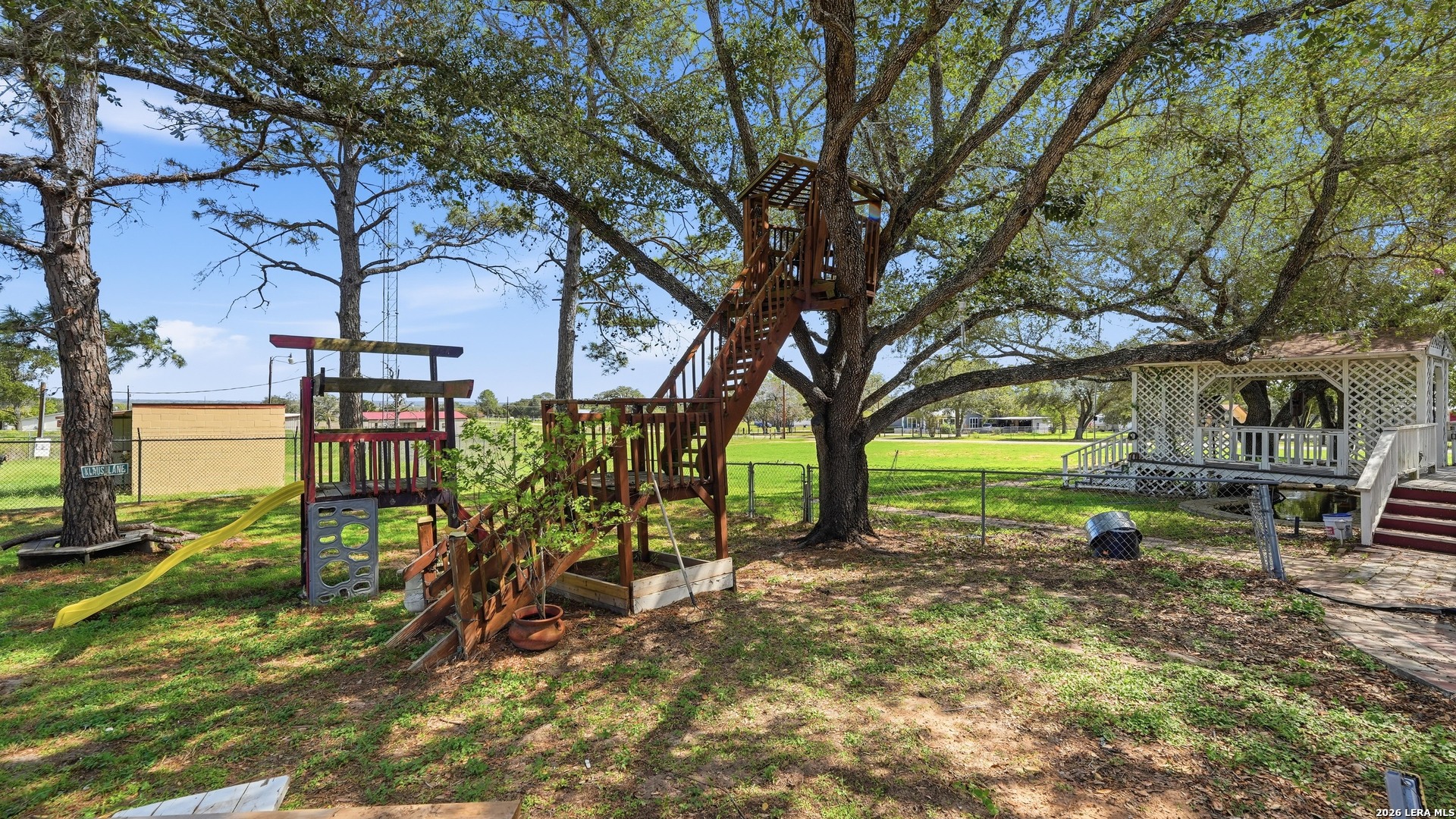 150 RANCH COUNTRY DR, La Vernia, TX 78121