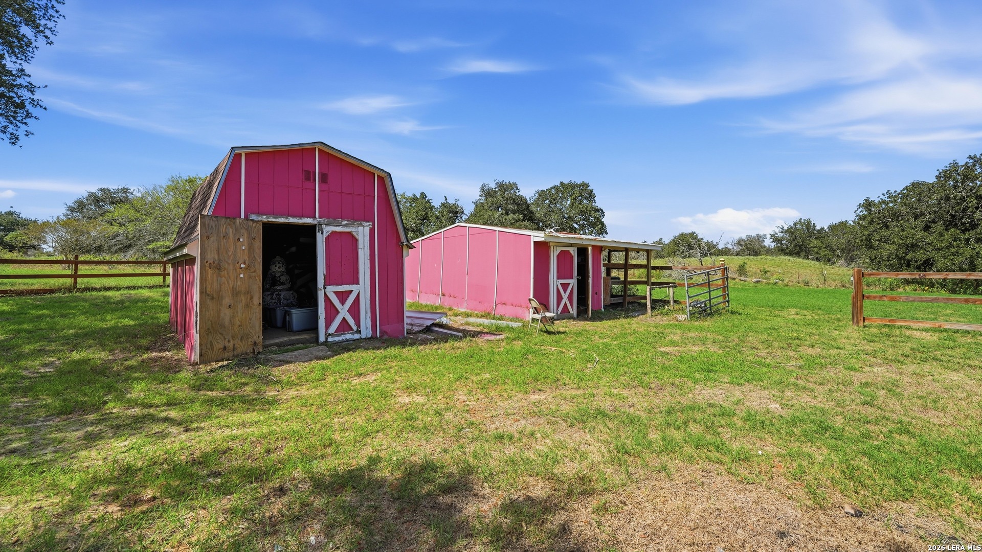 150 RANCH COUNTRY DR, La Vernia, TX 78121