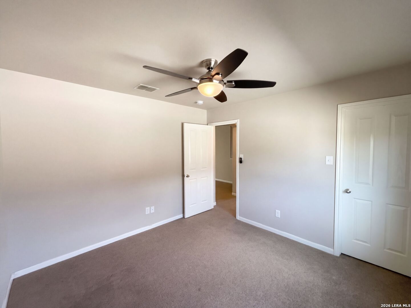 1834 MOBEETIE TRL, San Antonio, TX 78245