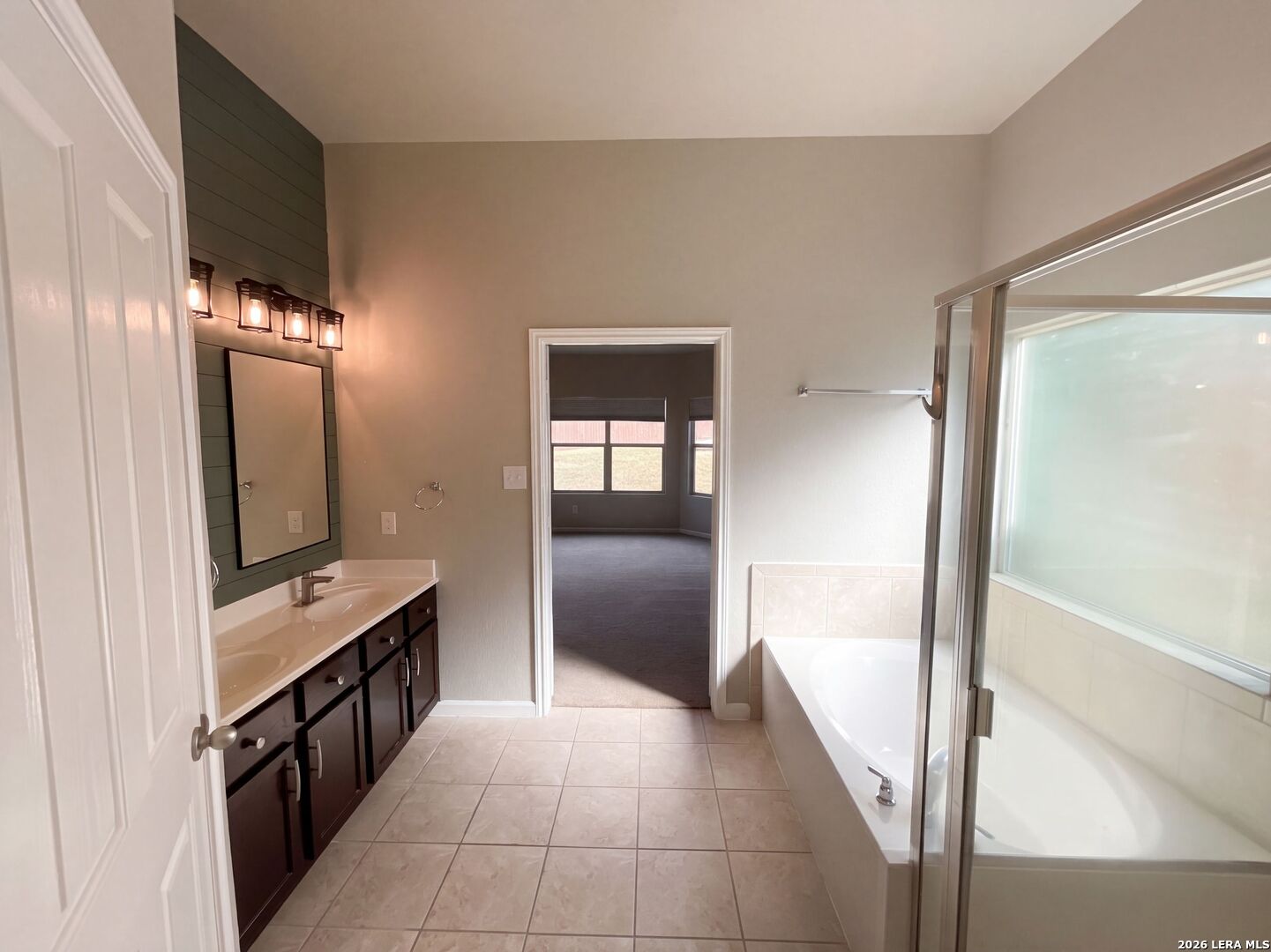 1834 MOBEETIE TRL, San Antonio, TX 78245