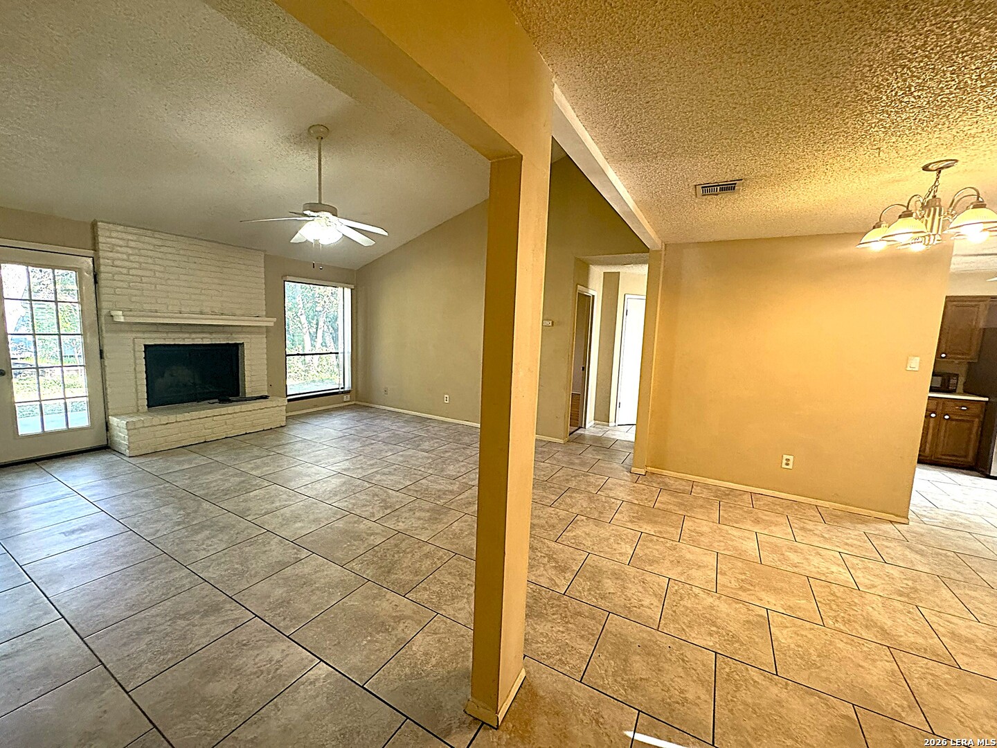 13710 SYRACUSE ST, San Antonio, TX 78249