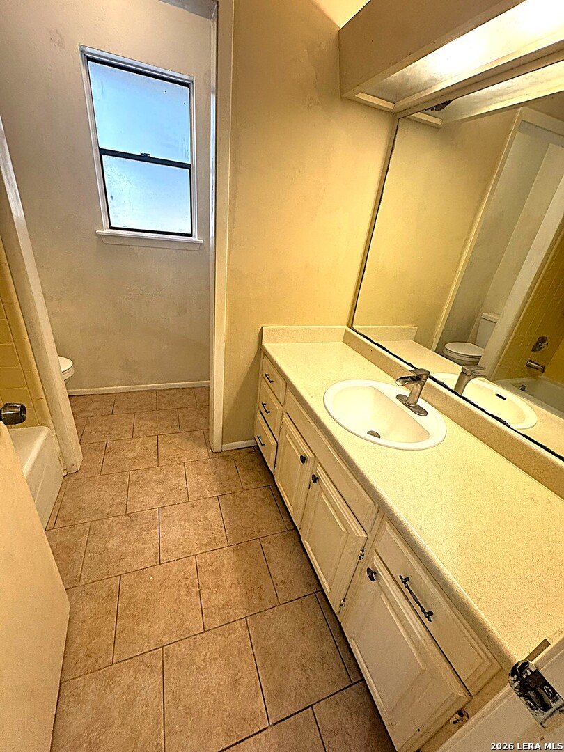 13710 SYRACUSE ST, San Antonio, TX 78249