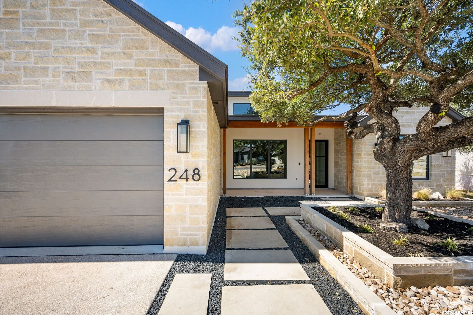 248 Preston Trail, photo 2