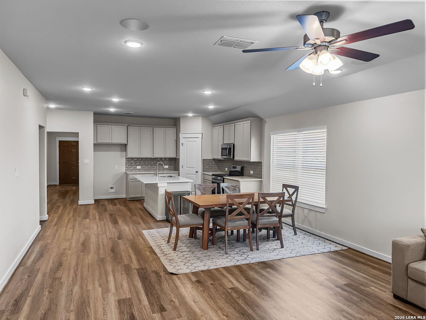916 GRAY CLOUD DR, New Braunfels, TX 78130