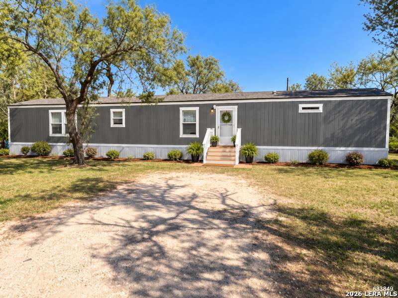 Property photo for 31 WISTERIA LN, Smiley, TX