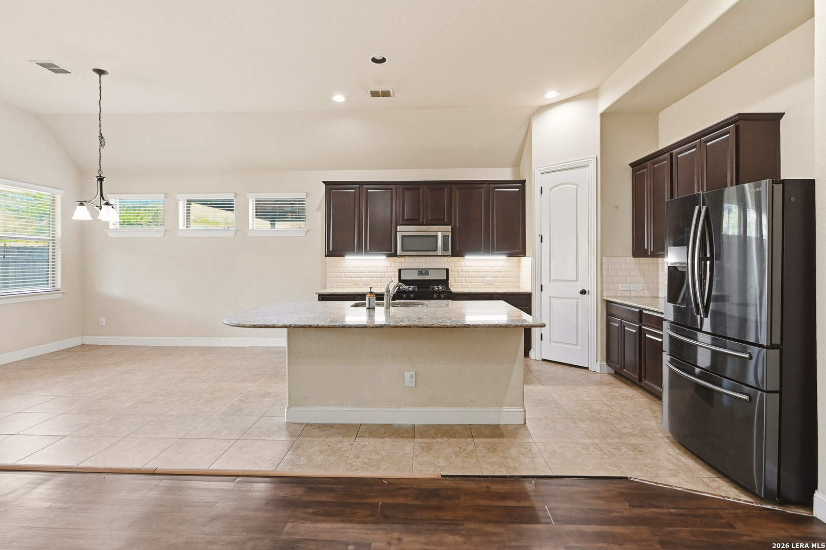 107 DOVETAIL ST, Boerne, TX 78006