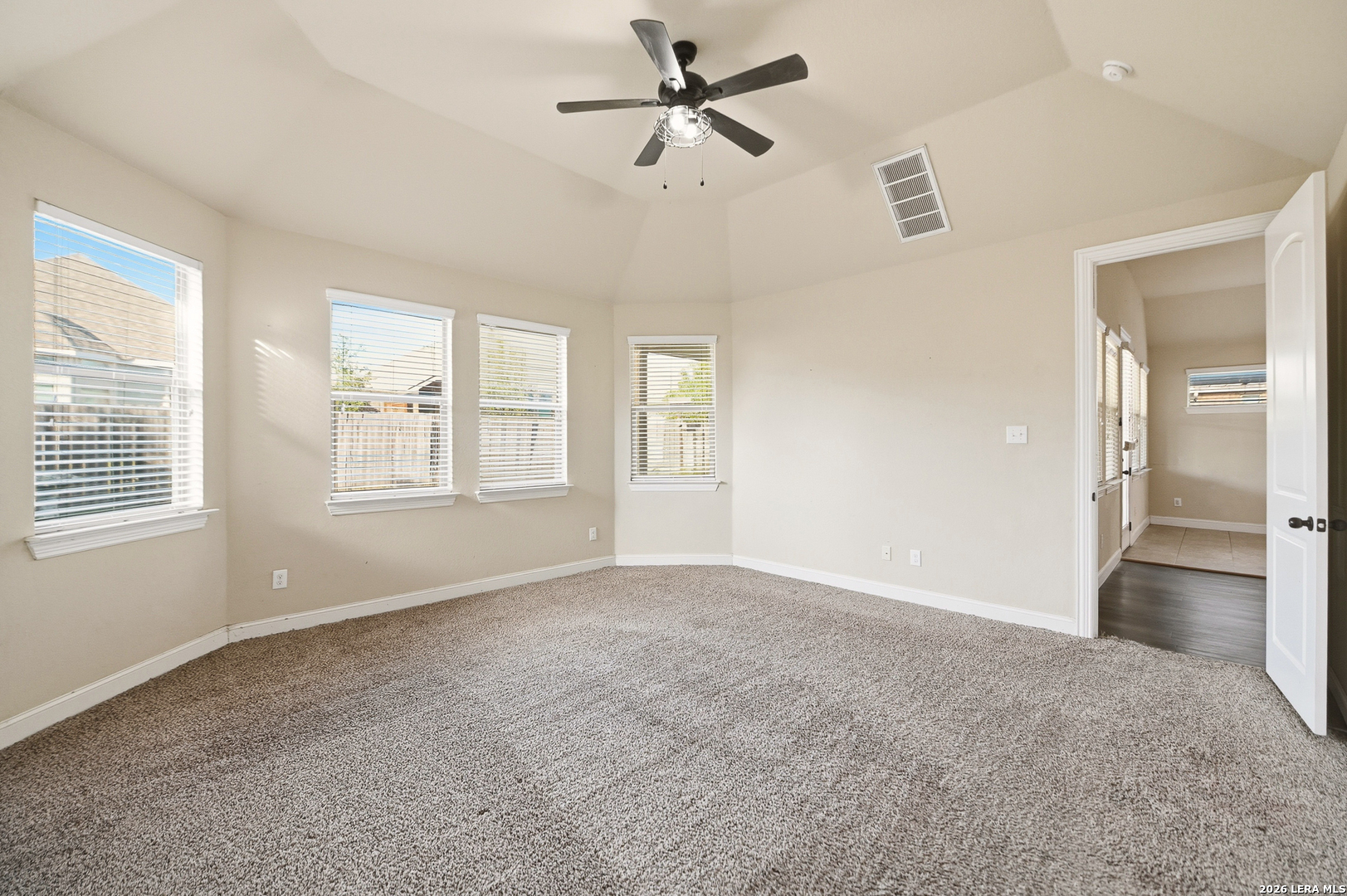 107 DOVETAIL ST, Boerne, TX 78006