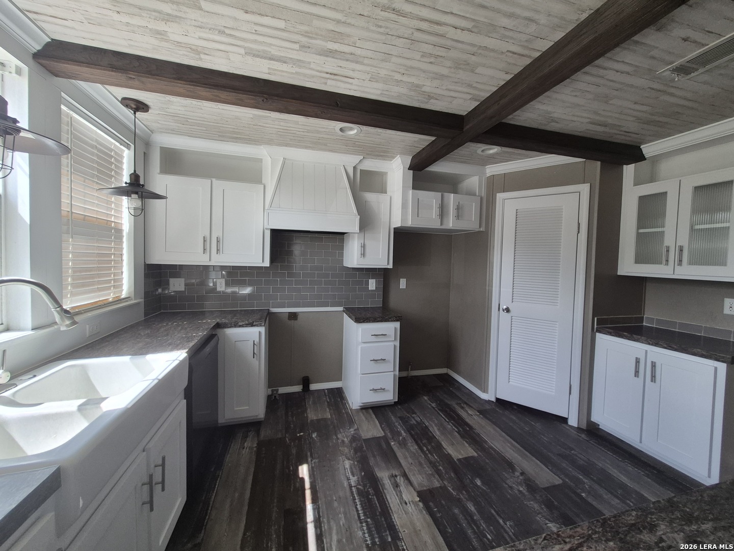 207 E Shaeffer St, San Diego, TX 78384