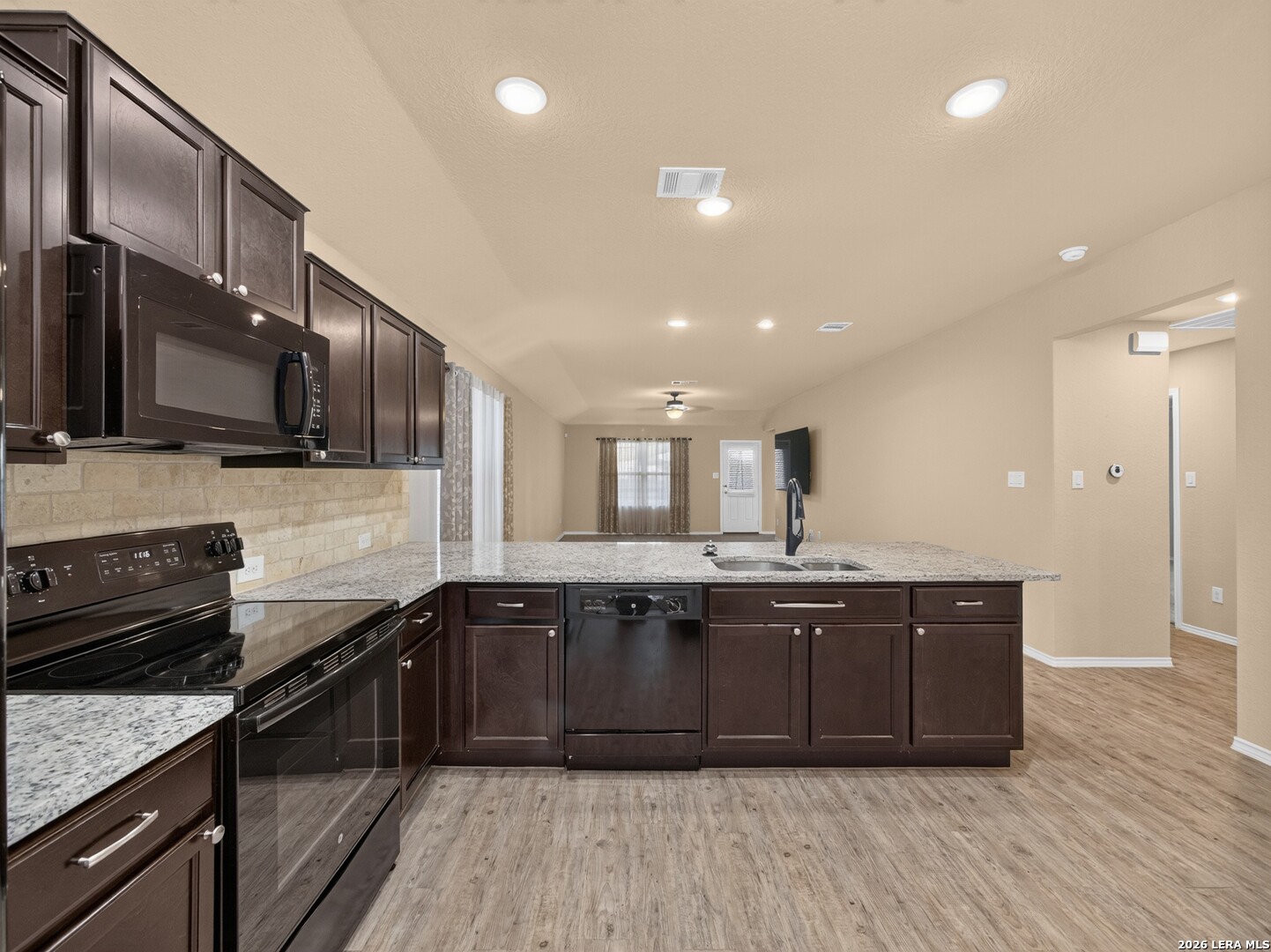 2941 Field Vw, New Braunfels, TX 78130
