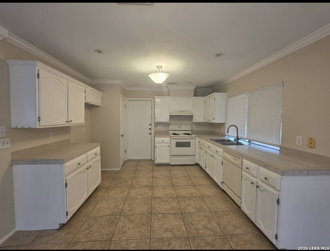 9227 Ridge Town, San Antonio, TX 78250