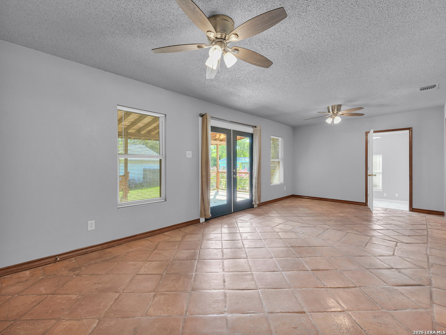 218 EUREKA DR, San Antonio, TX 78223