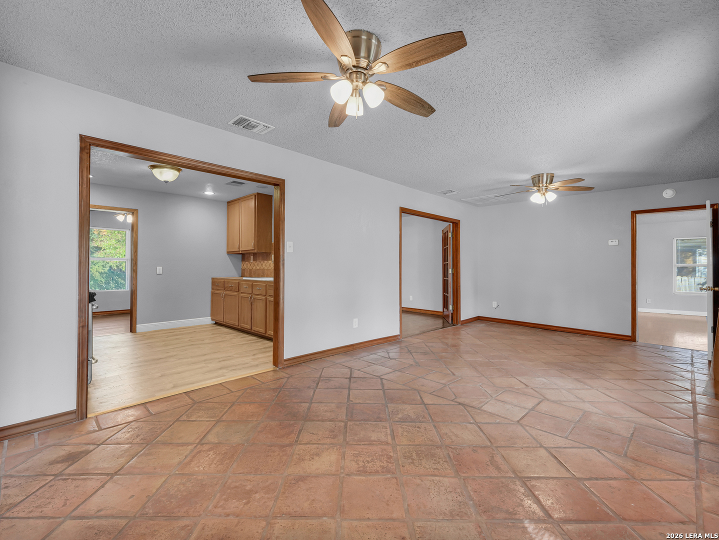 218 EUREKA DR, San Antonio, TX 78223